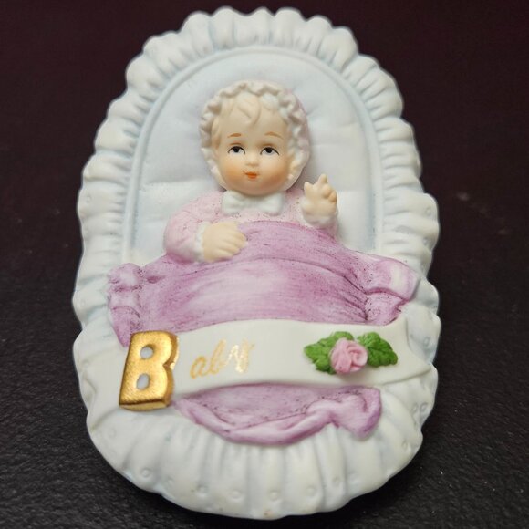 Enesco Designed Giftware 1983 Baby Figurine - Picture 1 of 10